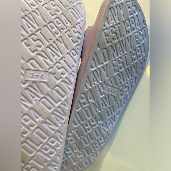 Old Navy Lilac Slides - Picture 3 of 4